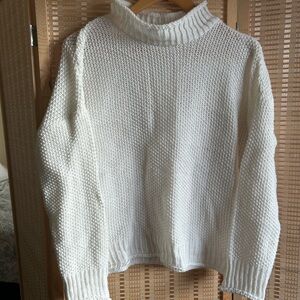 Delicate White Hand Knit Sweater